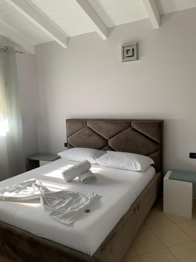 Nikaj Premium Apartments Vlorë Buitenkant foto