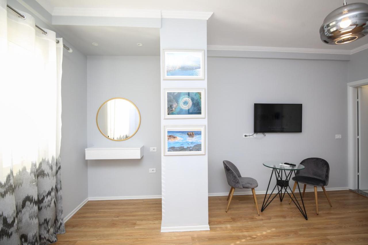 Nikaj Premium Apartments Vlorë Buitenkant foto